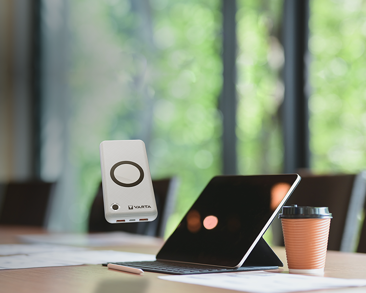 Wireless Power Bank
